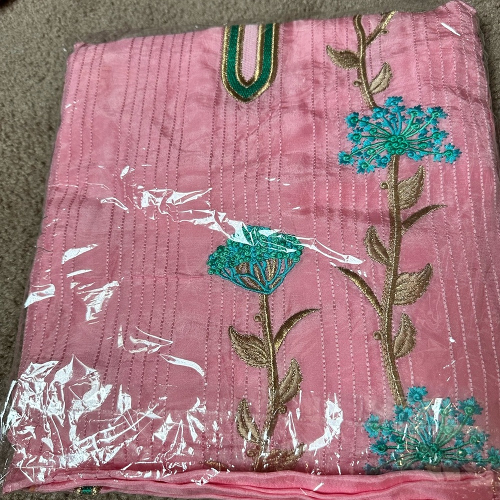Unstitched suits
